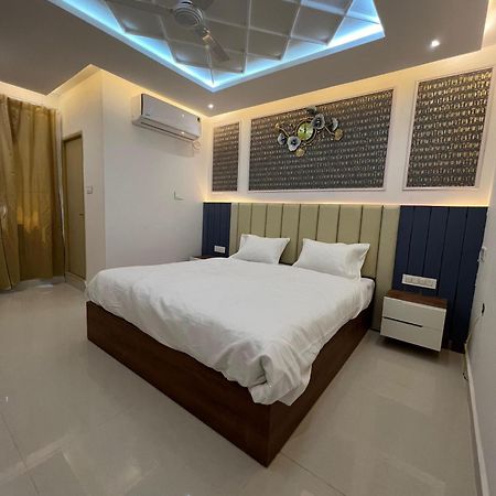 Snr Venus Hotels Tirupati Esterno foto